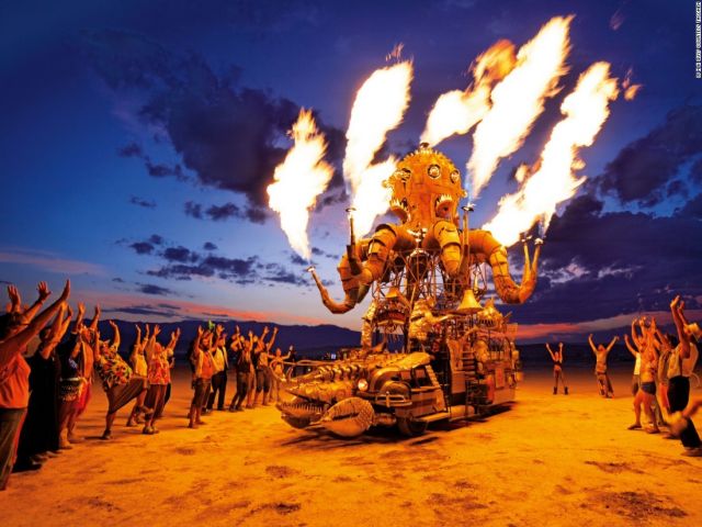 Вечный Огонь. Burning Man в стране пустынного сюра - фото 17