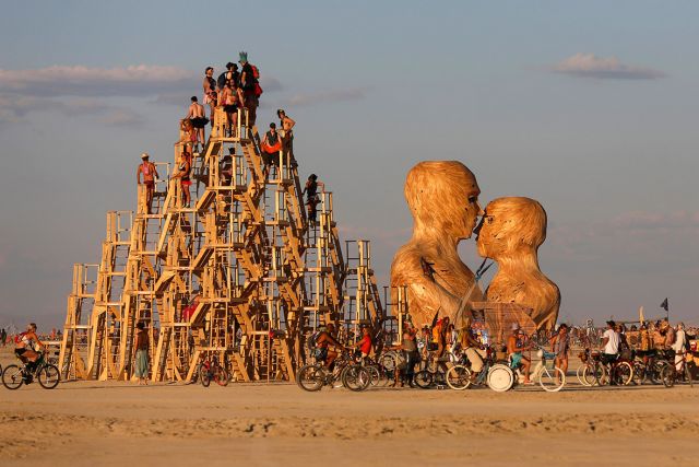 Вечный Огонь. Burning Man в стране пустынного сюра - фото 22