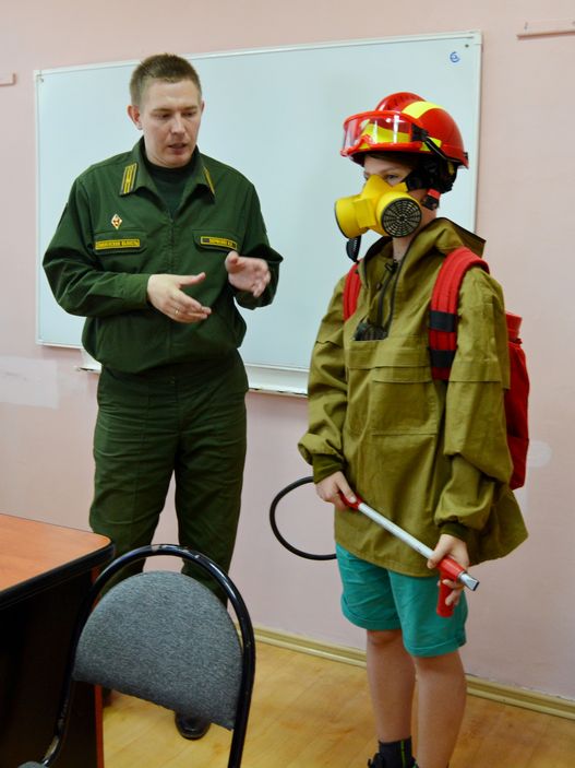 Лесные пожарные Смоленской области побывали в гостях у юных друзей природы - фото 1