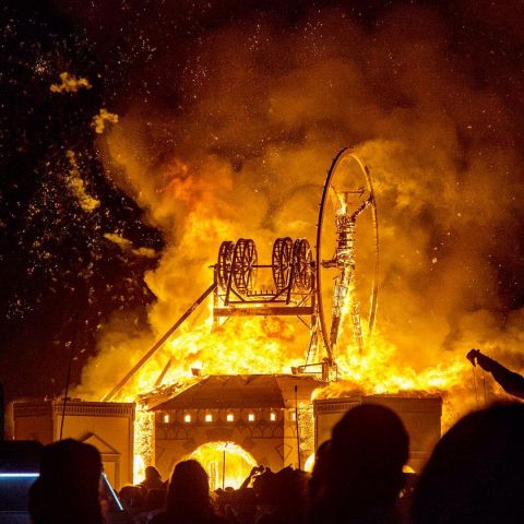 Аутодафе-драйв во славу свободы. Юбилей Burning Man - фото 11