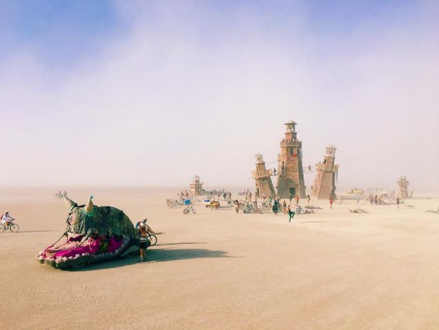 Аутодафе-драйв во славу свободы. Юбилей Burning Man - фото 12