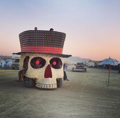 Аутодафе-драйв во славу свободы. Юбилей Burning Man - фото 38