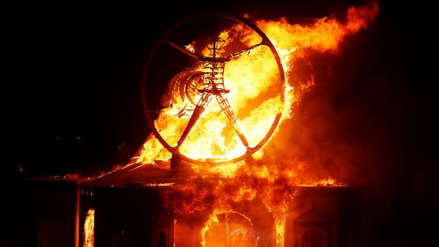 Аутодафе-драйв во славу свободы. Юбилей Burning Man - фото 50
