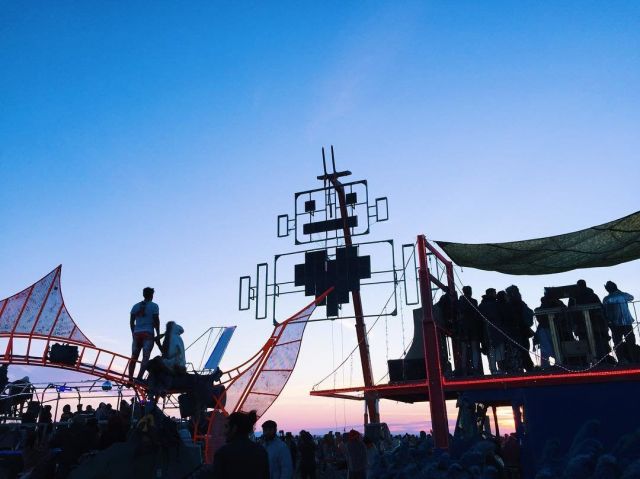 Аутодафе-драйв во славу свободы. Юбилей Burning Man - фото 64