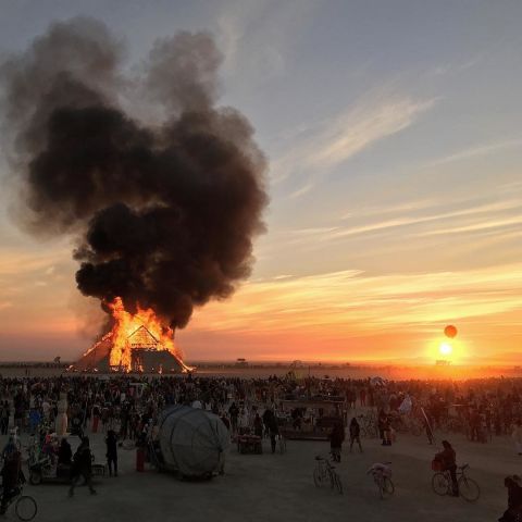 Аутодафе-драйв во славу свободы. Юбилей Burning Man - фото 115