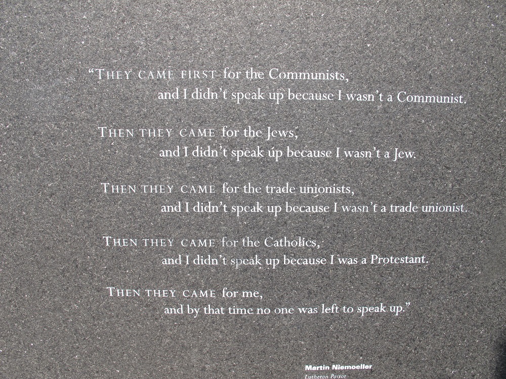 Впечатляющий мемориал жертвам Холокоста в Бостоне - фото 6
