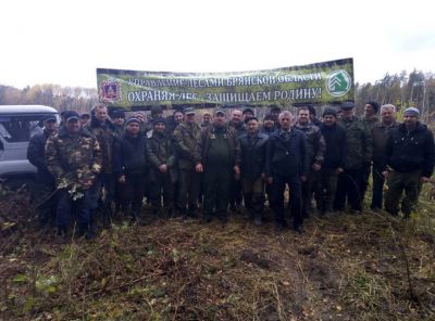 На территории ГКУ Брянской области «Почепское лесничество» состоялась акция «Живи, лес!» - фото 1
