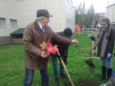 В Ярославской области прошли памятные посадки в честь 100 - летия ВЛКСМ - фото 1