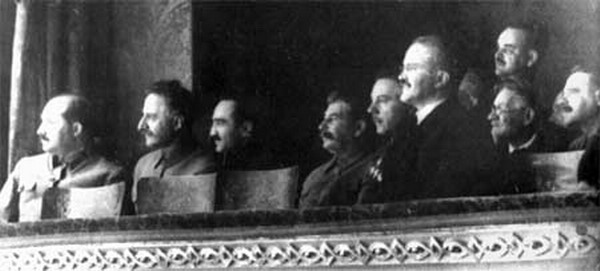 Загадки к 130-летию И. В. Сталина - фото 15