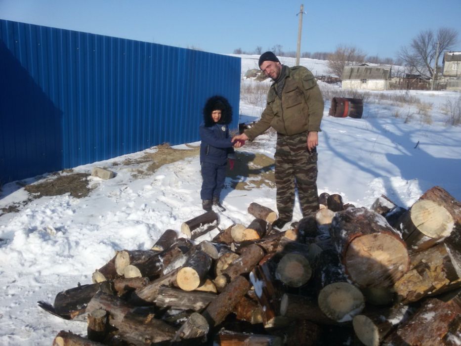Лесники помогают малоимущим семьям Воронежской области - фото 2