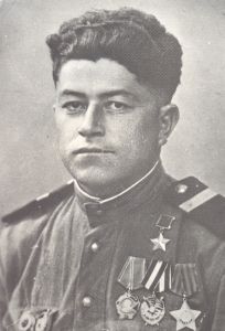 Герой - танкист Ншан Дарбинян - фото 1