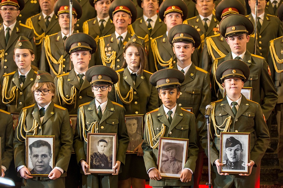 В Москве более 400 ветеранов встретились на 12-м «Бале Победителей», организованном при поддержке ОМК - фото 10