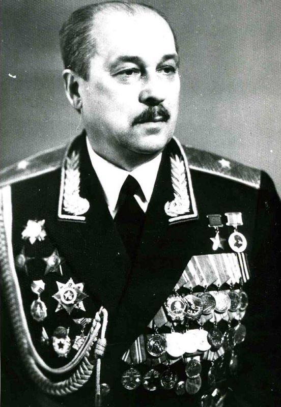 Герой Советского Союза генерал Онусайтис - фото 2