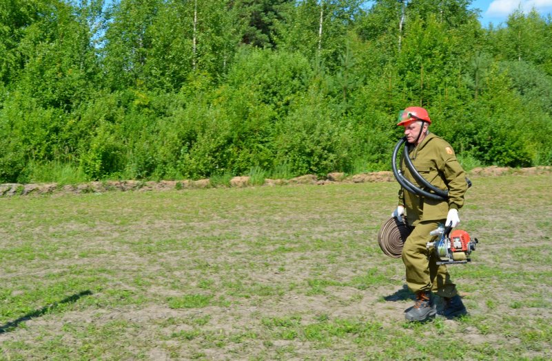 Лесопожарная служба Смоленщины выбрала лучшего лесного пожарного - фото 4