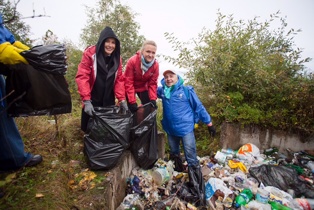 155 «Камазов» мусора собрали волонтеры на берегу Байкала в рамках главного всероссийского волонтерского экомарафона En+ Group «360 минут» - фото 4