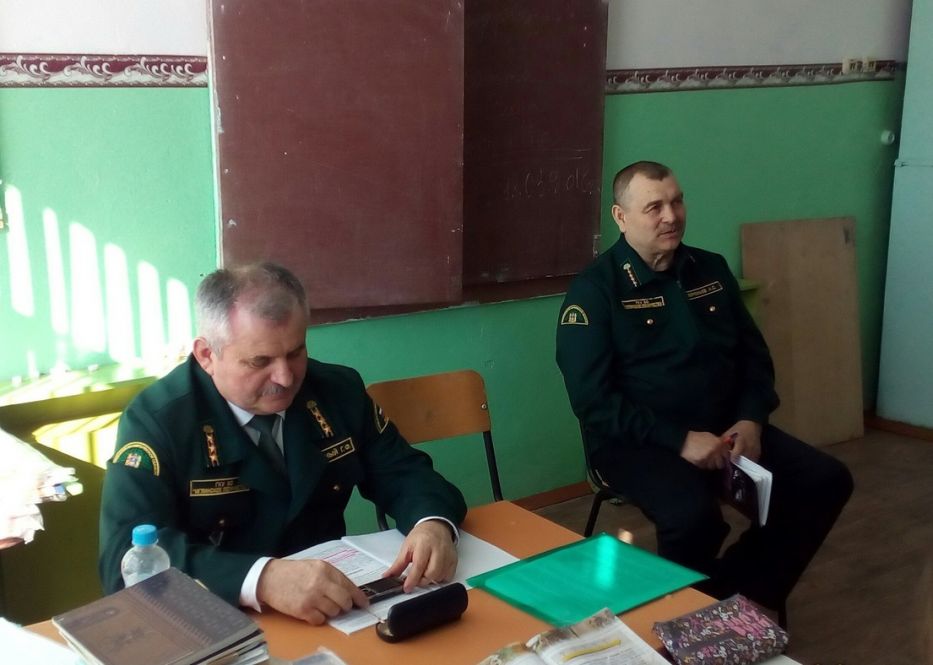 Работники Темкинского лесничества Смоленской области    встретились с учащимися школы - фото 2