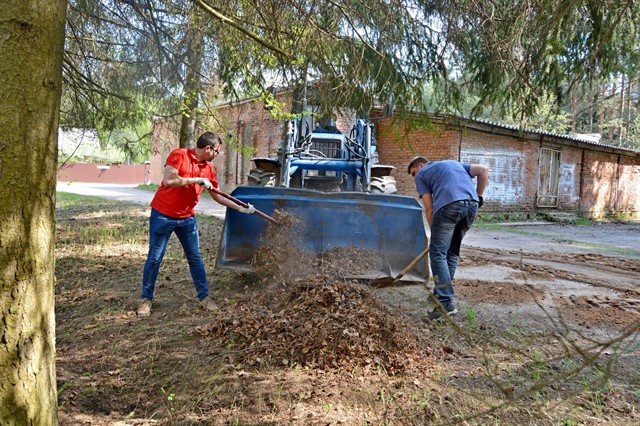 Лесопожарная служба Смоленщины принимает активное участие в акции «Очистим лес от мусора» - фото 2