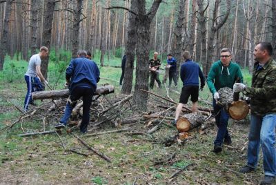 Экологический десант в воронежских лесах - фото 1