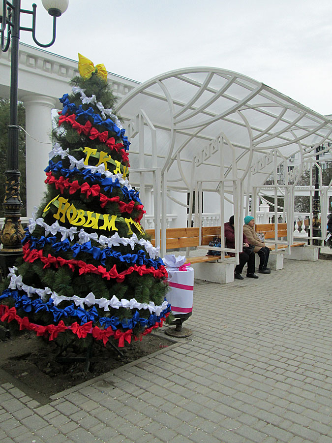 Новогодняя ярмарка в Судаке - фото 1