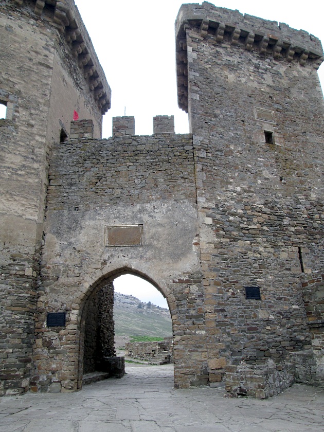 Генуэзская крепость в Судаке - фото 2
