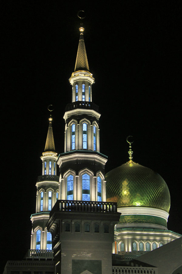 В Москве открылась крупнейшая в Европе мечеть - фото 2