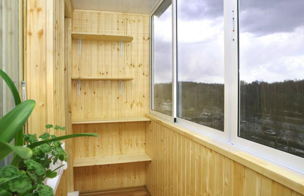  Обшивка и отделка балкона - фото 1