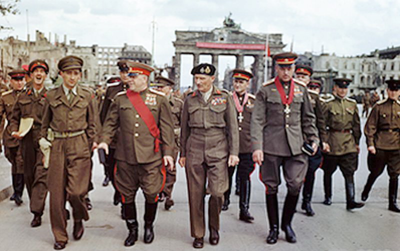  Берлинский парад Победы. Смотреть всем! - фото 1