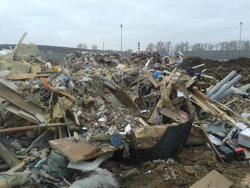 Минэкологии крупно оштрафовало компанию в Раменском районе за использование отходов при строительстве - фото 1