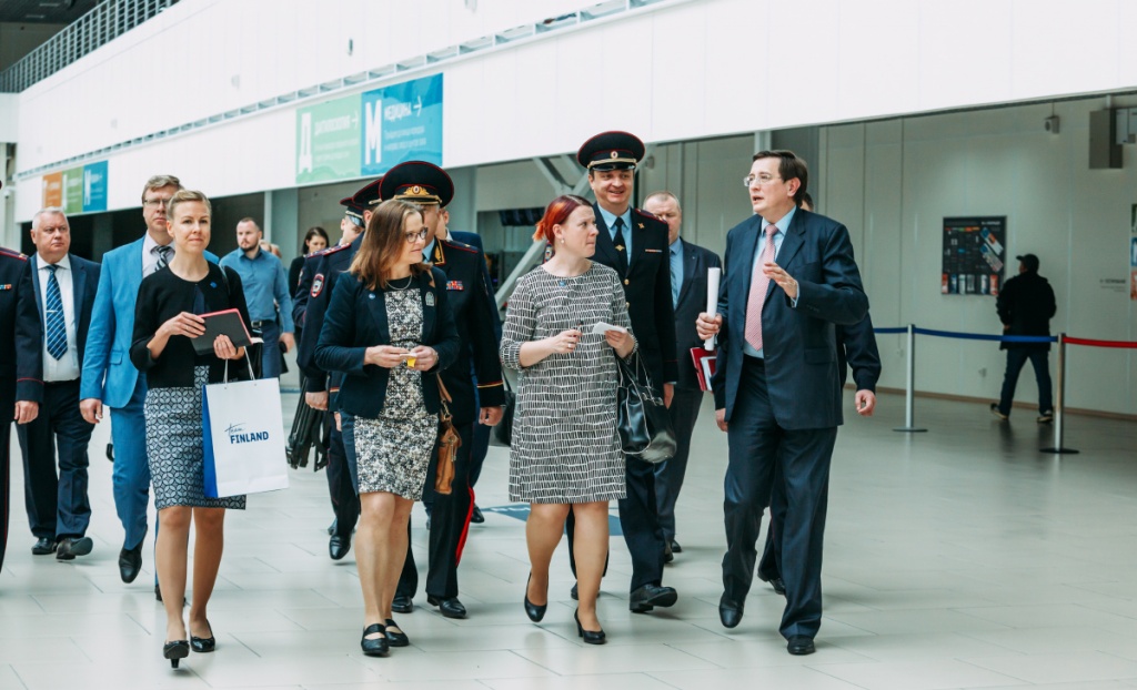 Миграционный центр Москвы посетила делегация из Финляндии - фото 1