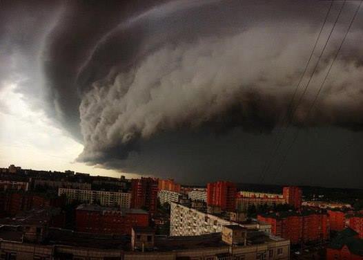 Почему ураган накрыл Московский регион? - "По сути это ядерный взрыв" - фото 1