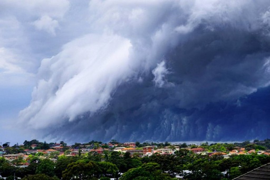  Облачное «цунами» над Сиднеем - фото 8