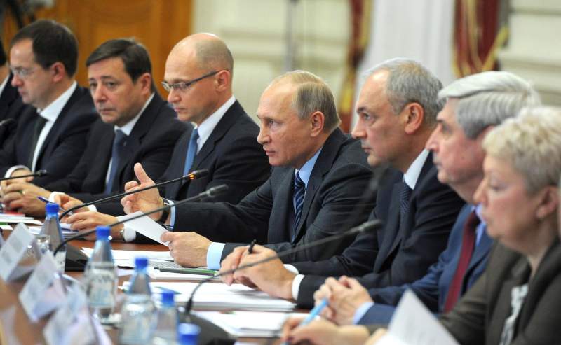   Заседание Совета по межнациональным отношениям. Путин поддержал идею разработки закона о российской нации - фото 1