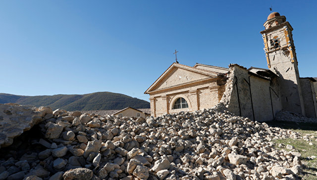 Разрушения после землетрясения зарегистрированы в 100 городах Италии - фото 1