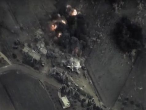   Операция «Возмездие»: ВКС России вбивают в землю боевиков, сбивших вертолет Ми-8 (видео) - фото 1
