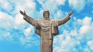  В РПЦ попросили «ни в коем случае» не устанавливать статую Иисуса Христа работы Зураба Церетели в Санкт-Петербурге - фото 1