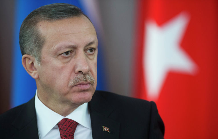  Эрдоган приказал поднять в воздух истребители - фото 1