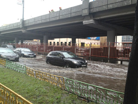  Москву затопило: таких ливней в столице не было почти 20 лет - фото 1