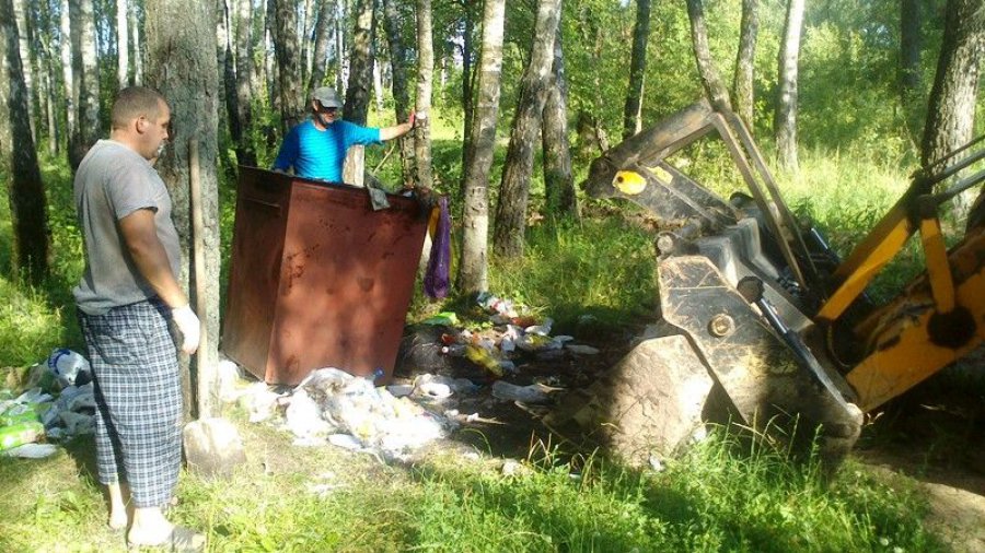  В Брянской области из «Берёзовой рощи» вывезли три тонны мусора - фото 2