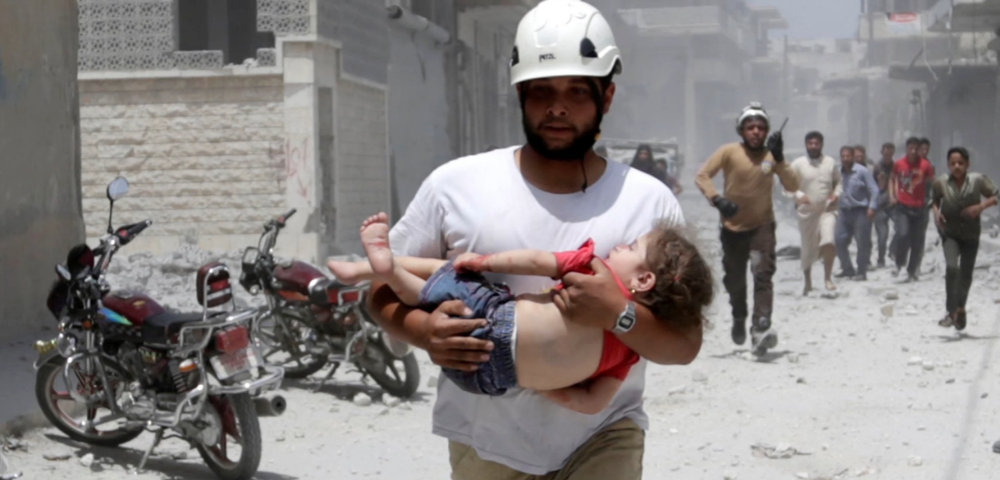 Шведские врачи: «Белые каски» убивали сирийских детей для фальсификации химатаки - фото 1