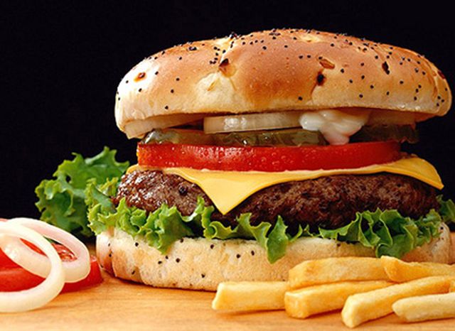 Четырнадцать фактов о еде в Макдоналдсе - фото 1