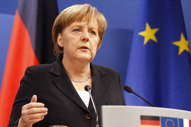 Меркель заявила о возможности новых санкций против России - фото 1