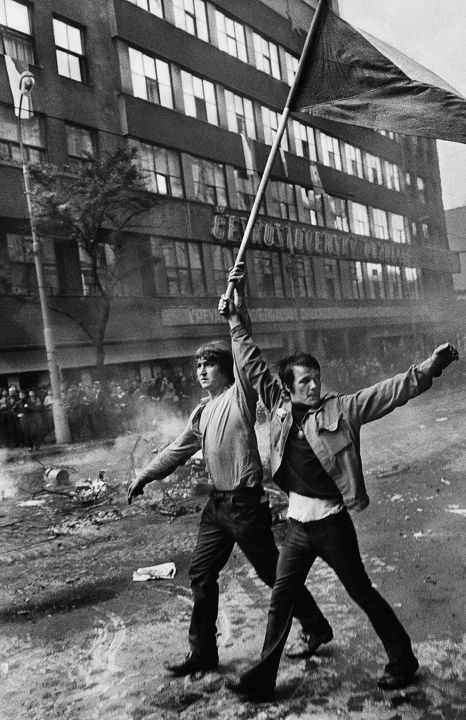 Танки идут по Праге: братский террор оккупации-1968 - фото 22