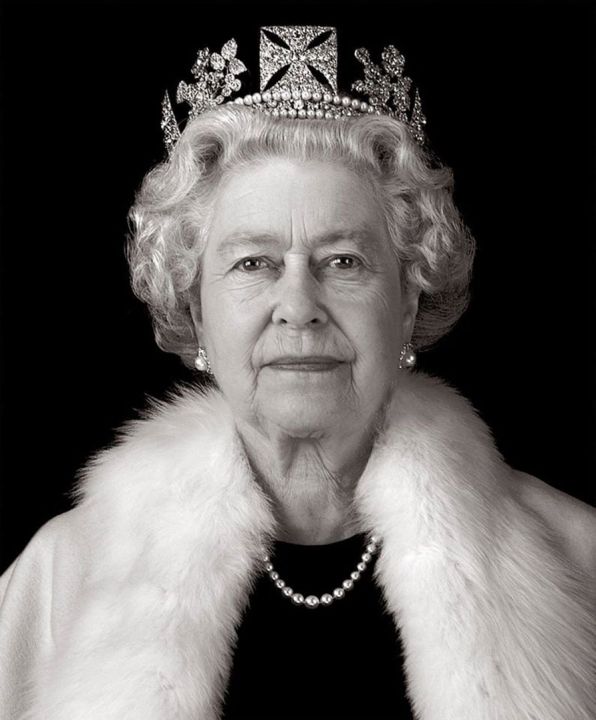 По радуге в рай. Скончалась королева Великобритании Елизавета II - фото 1