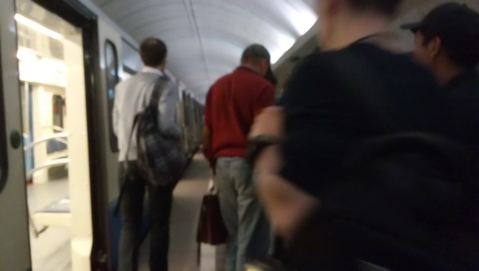 Новая вечерняя авария в московском метро - фото 1