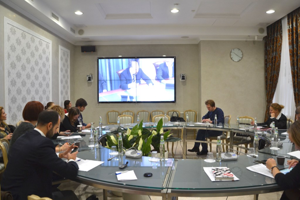  Час с Министром строительства и ЖКХ РФ в Общественной палате РФ - фото 10