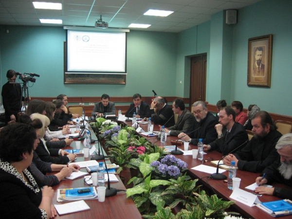  Круглый стол «Церковь, государство, общество» пройдет 22 января в рамках III Парламентских встреч  - фото 1