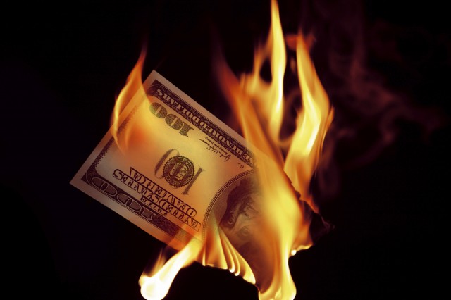  Иран перестает использовать доллар в межгосударственных расчетах  - фото 1
