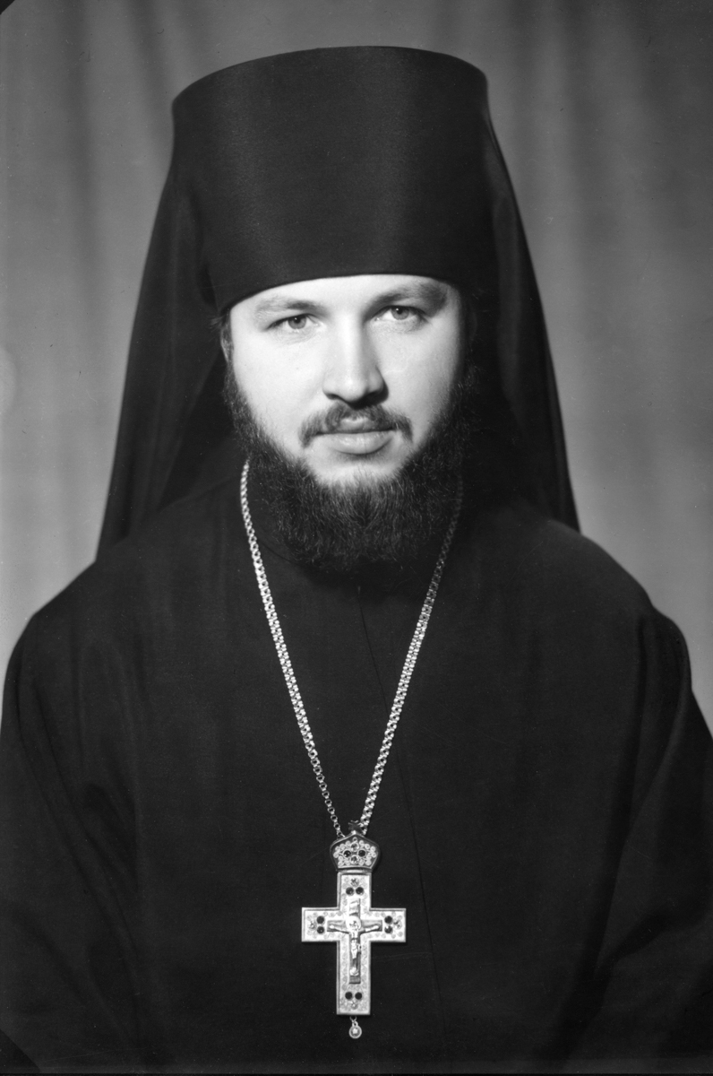  Фотоальбом к 70-летию Святейшего Патриарха Кирилла - фото 3