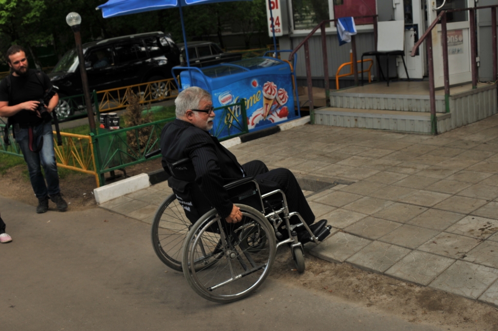  Человек в инвалидной коляске: есть ли безбарьерная среда? - фото 3