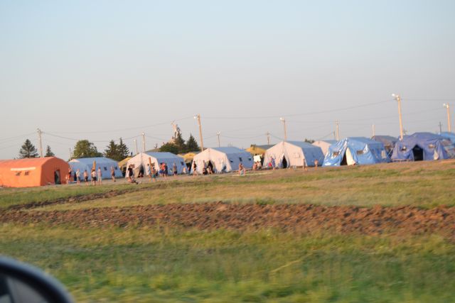 Лагерь для беженцев из Украины. Матвеев Курган - фото 5